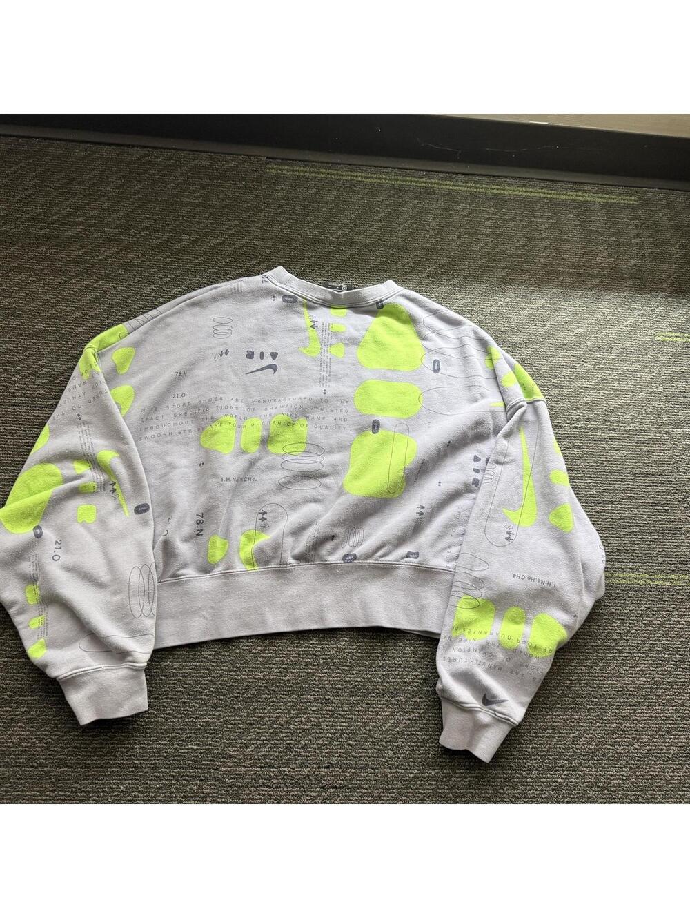 Nike Air Womens Cropped Sweatshirt Mauve Neon Green Cropped Graphic Sweatshirt M - Picture 4 of 7